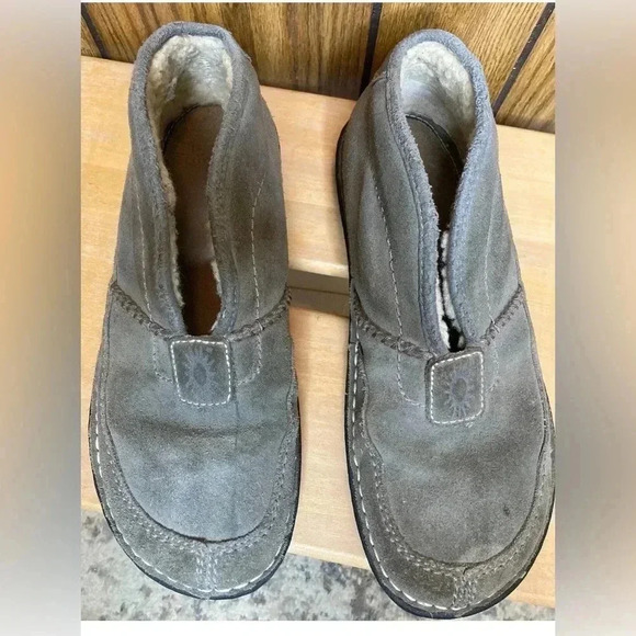 Men UGG Australia Gray High Split Top Slip On Rubber Sole Slippers Sz 10